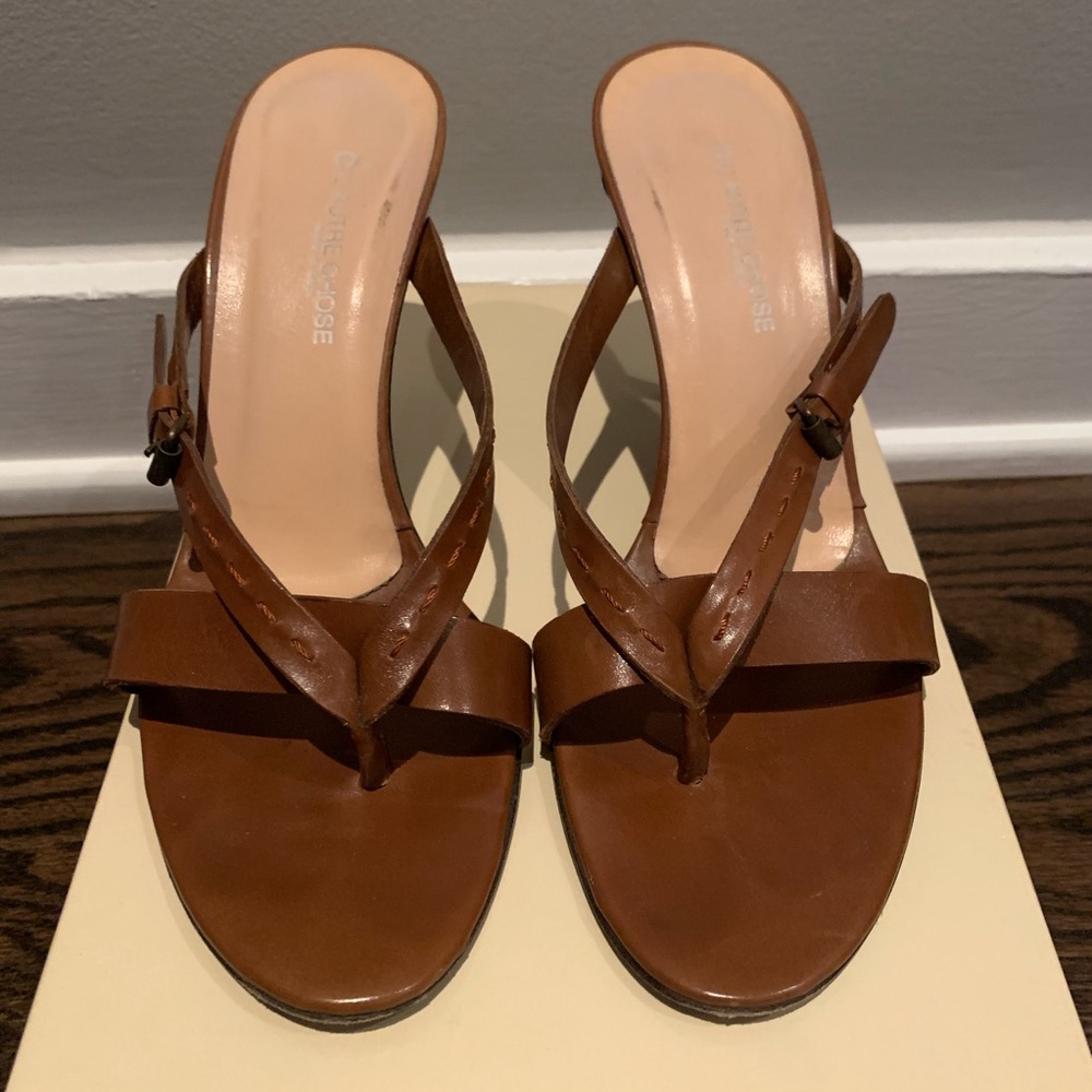 L’Autre Chose Leather Strap Heel